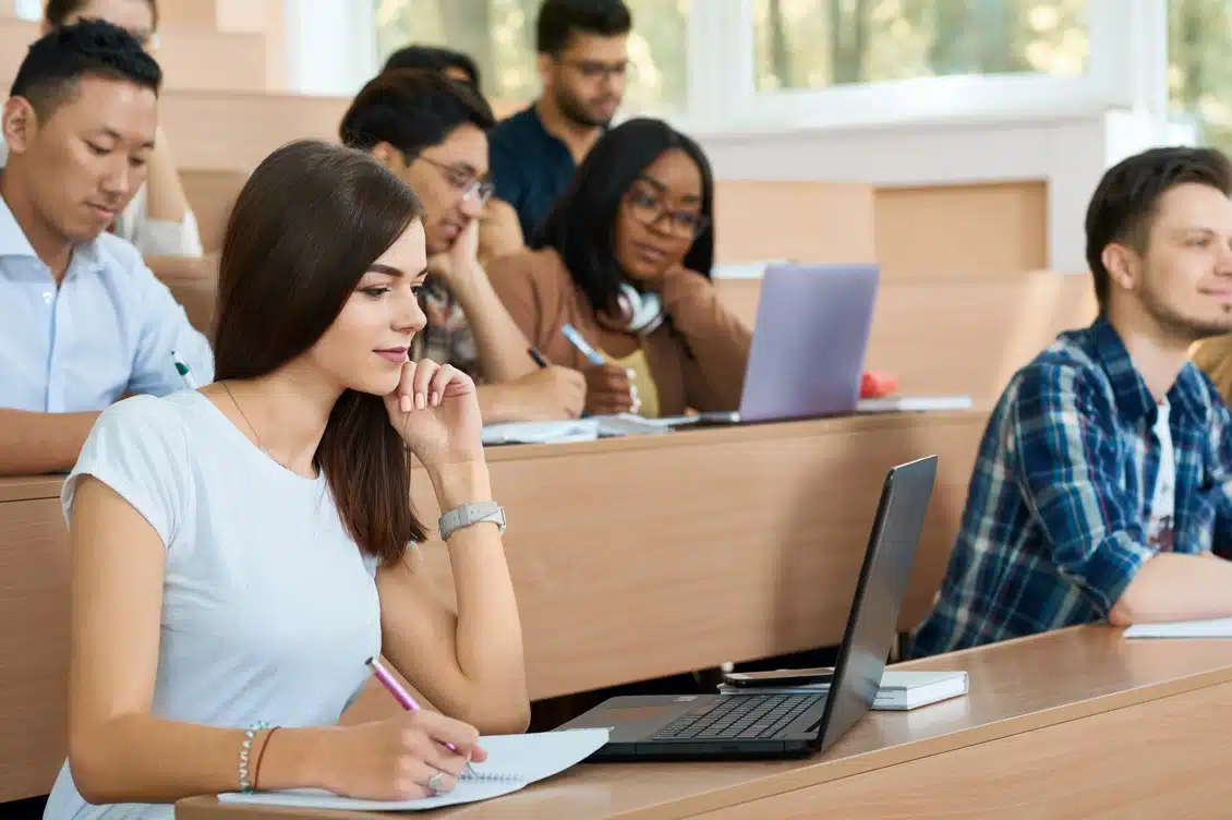 Comment trouver un job étudiant à Bordeaux ? 