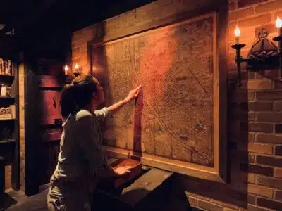 Escape Game Paris : Comment résoudre une enquête à la Agatha Christie ?