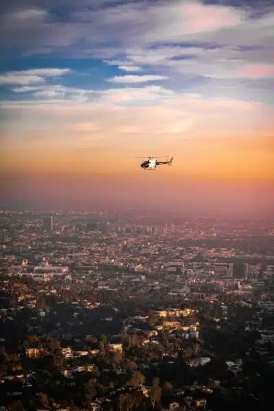 Voler en hélicoptère au-dessus de Paris